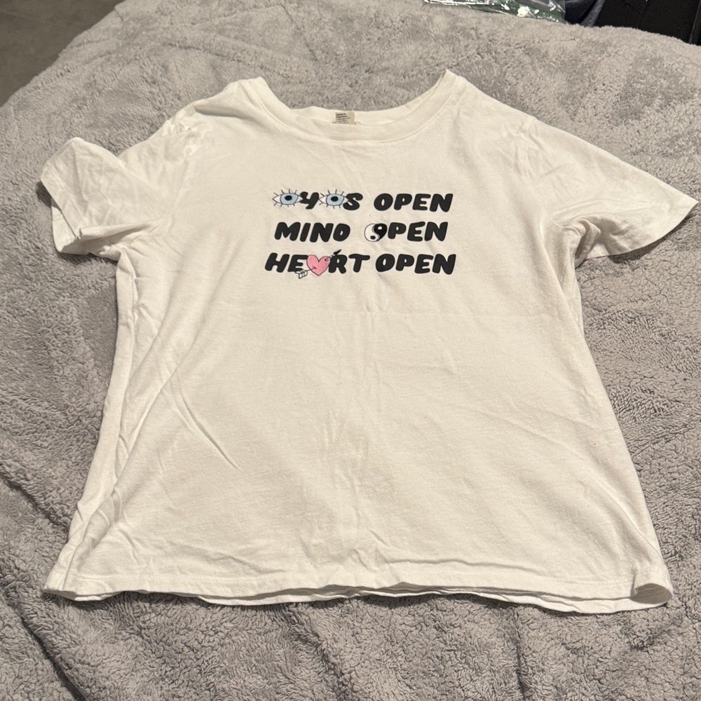 Forever 21 Cream Tee with Purpose Tag